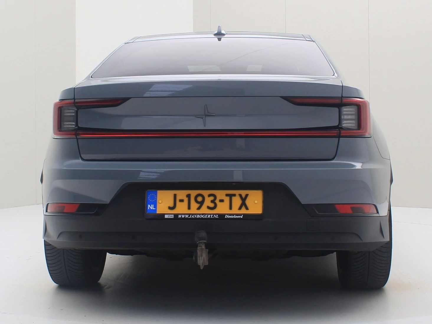 Hoofdafbeelding Polestar 2