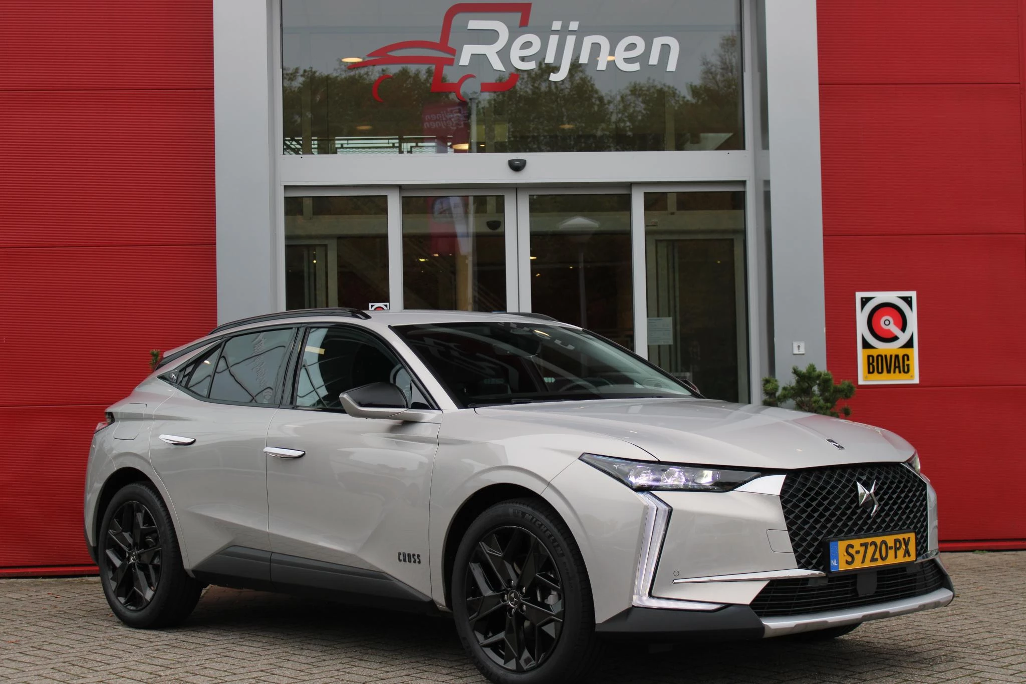Hoofdafbeelding DS DS 4