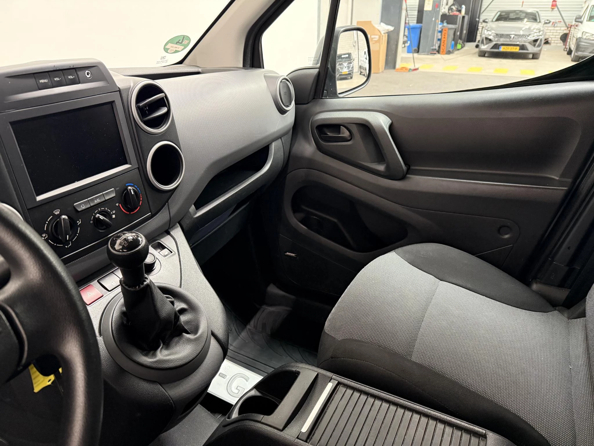 Hoofdafbeelding Peugeot Partner