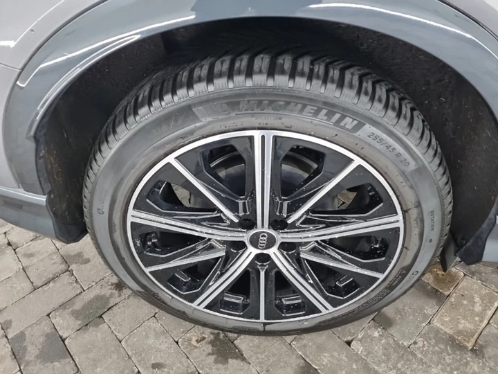 Hoofdafbeelding Audi Q4 e-tron