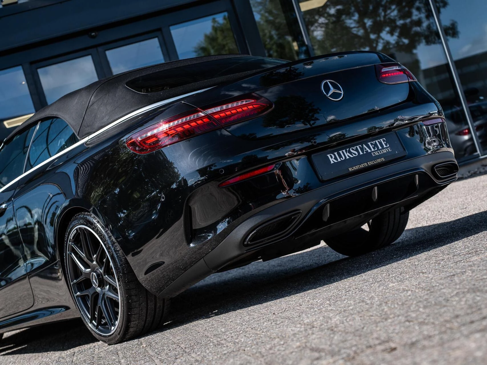 Hoofdafbeelding Mercedes-Benz E-Klasse