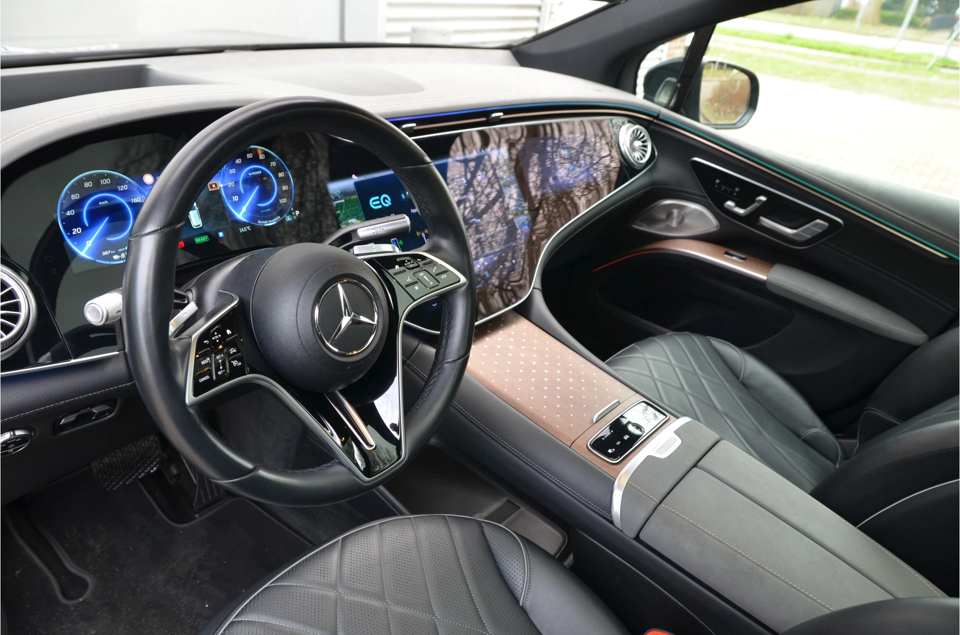 Hoofdafbeelding Mercedes-Benz EQS