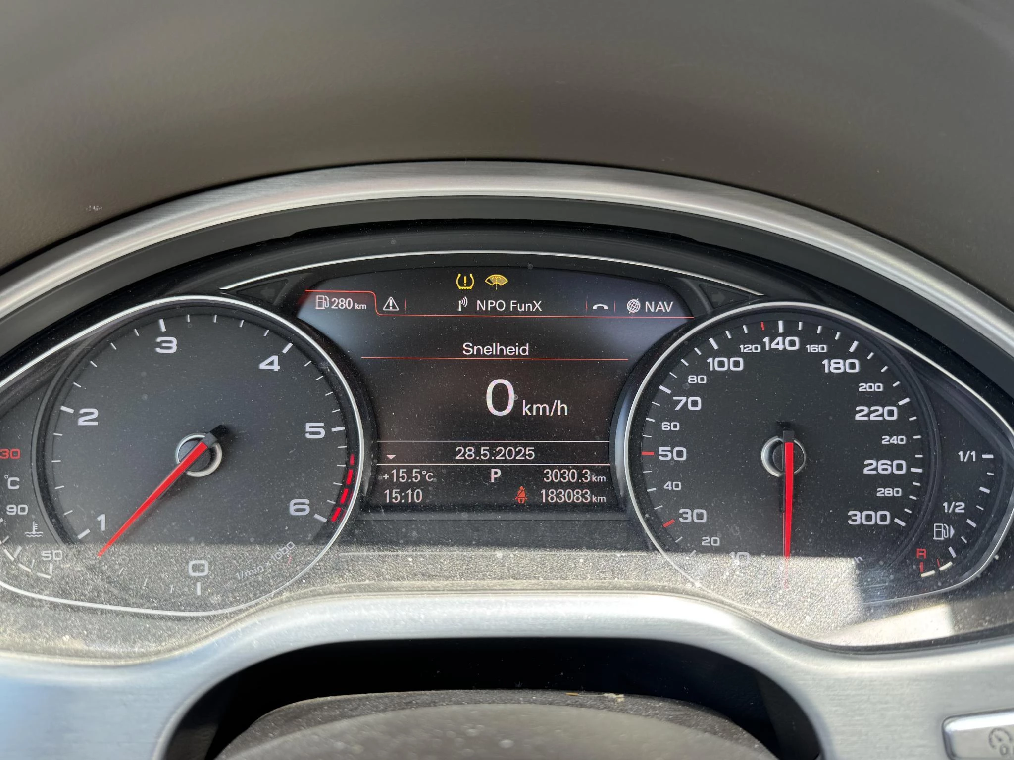 Hoofdafbeelding Audi A8