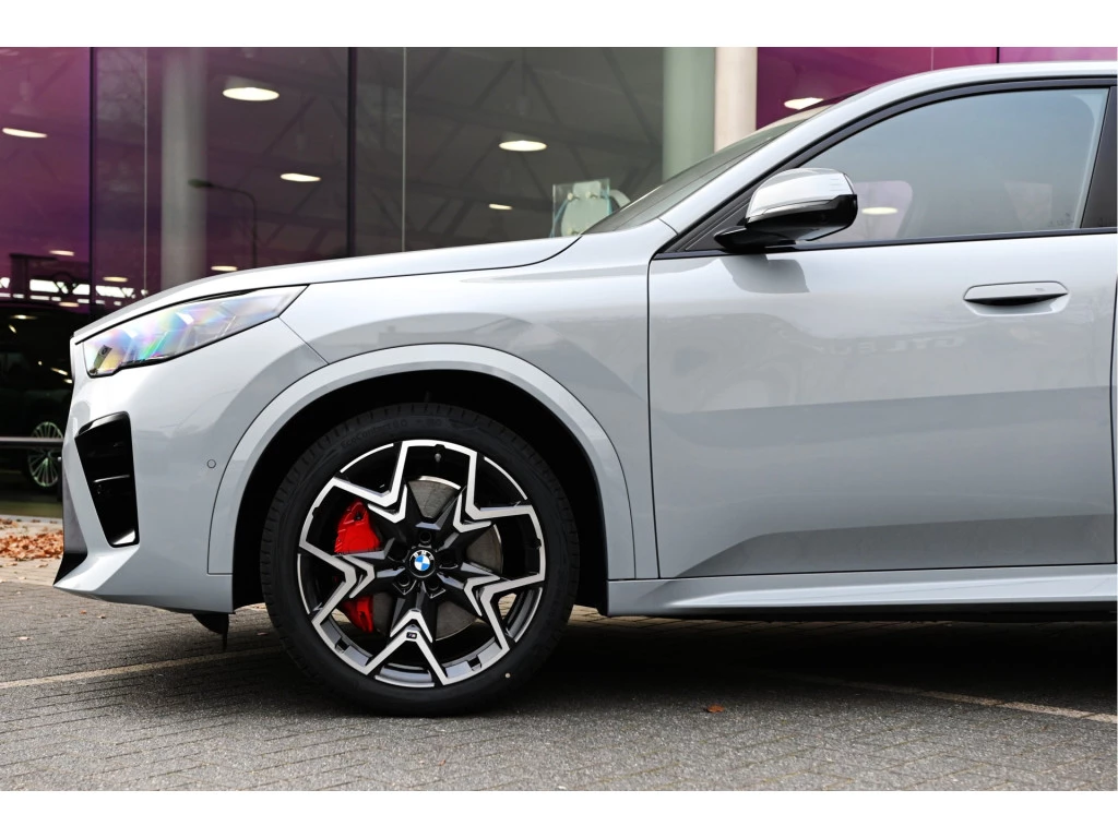 Hoofdafbeelding BMW iX2