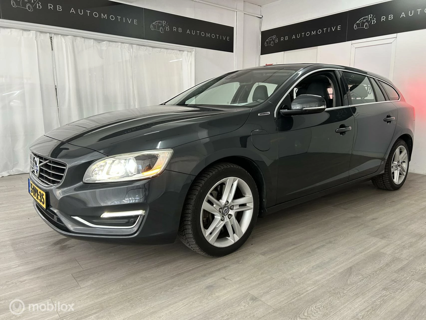 Hoofdafbeelding Volvo V60