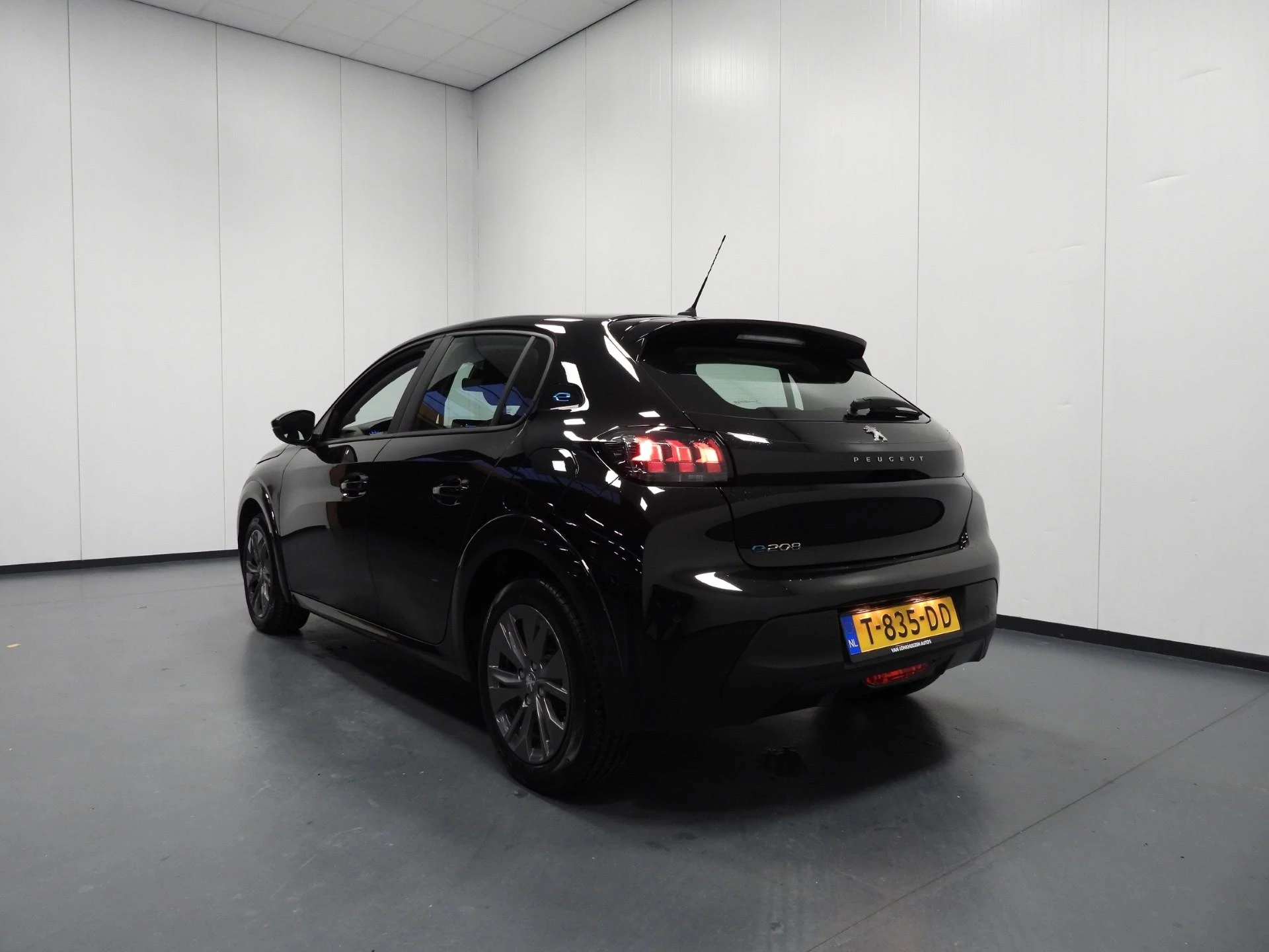 Hoofdafbeelding Peugeot e-208