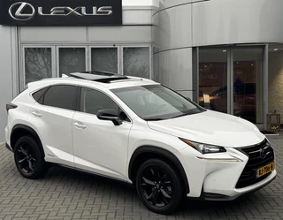 Hoofdafbeelding Lexus NX Lexus NX 300h AWD Sport Edition NL-AUTO SCHUIFDAK AD-CRUISE STOELVERW PARK-SENSOR