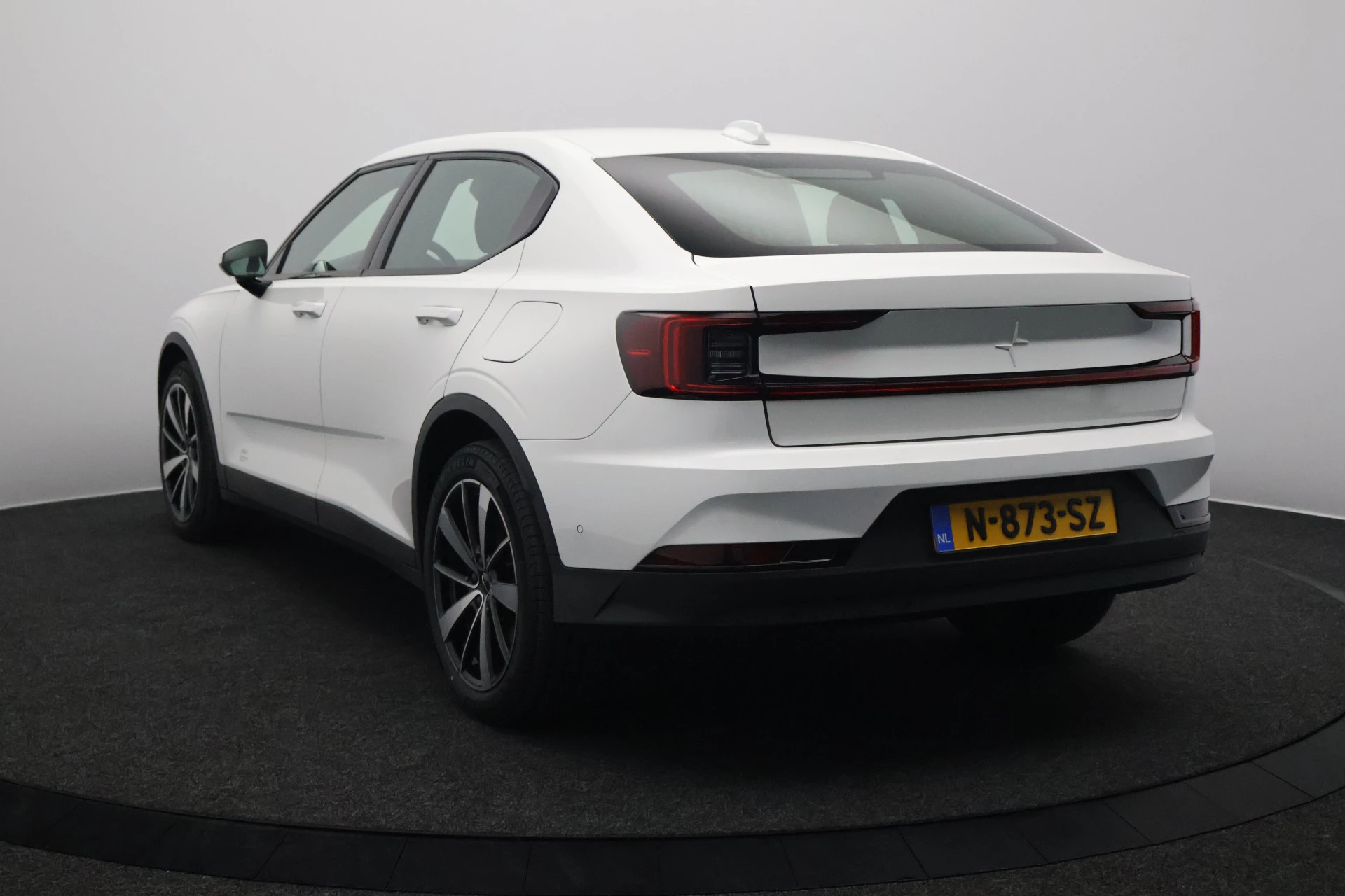 Hoofdafbeelding Polestar 2