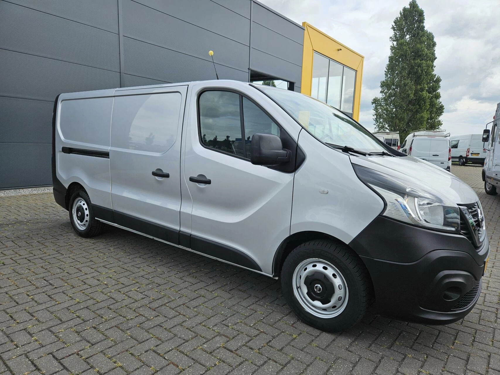 Hoofdafbeelding Nissan NV300