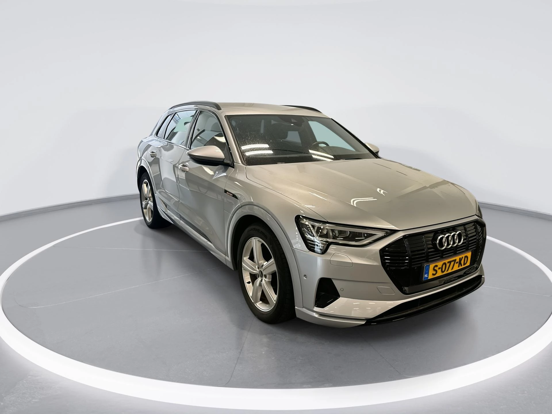 Hoofdafbeelding Audi e-tron