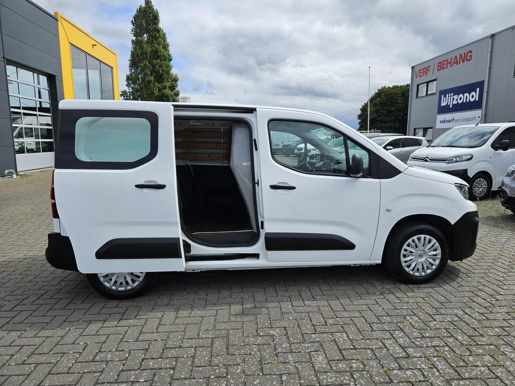 Hoofdafbeelding Peugeot Partner