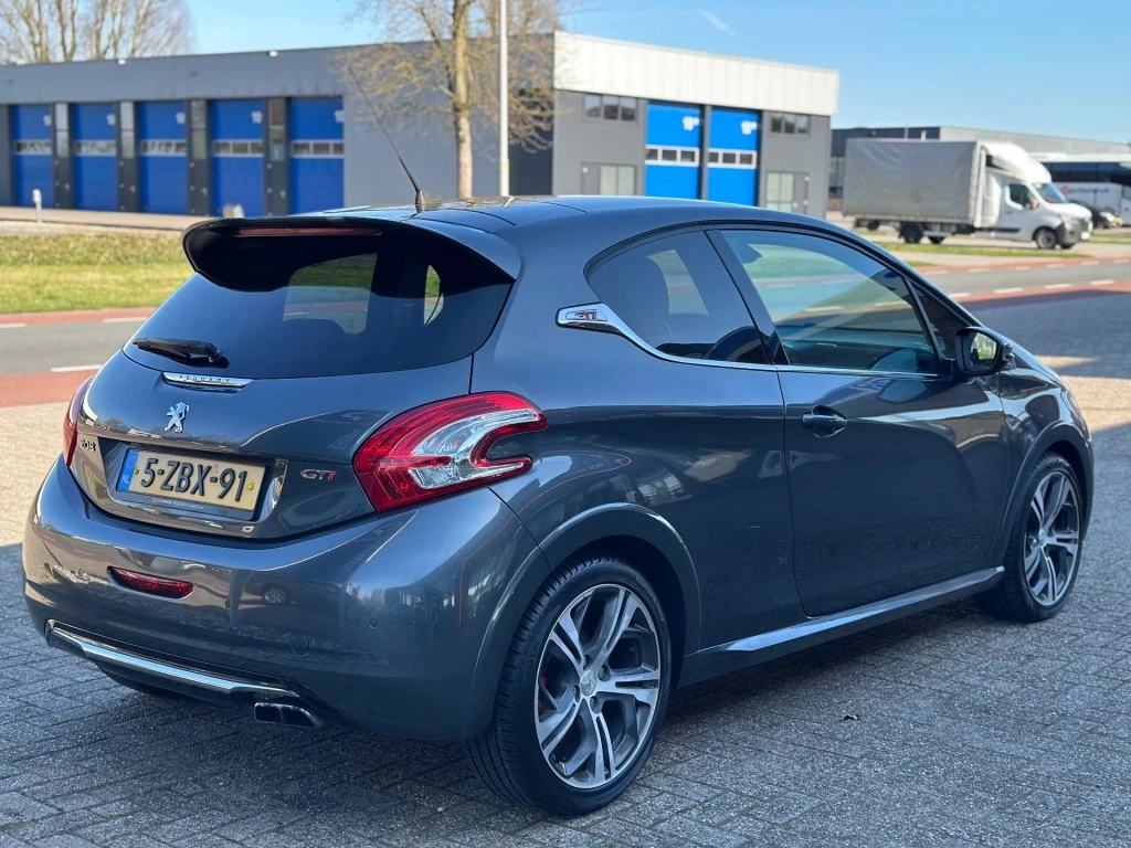 Hoofdafbeelding Peugeot 208