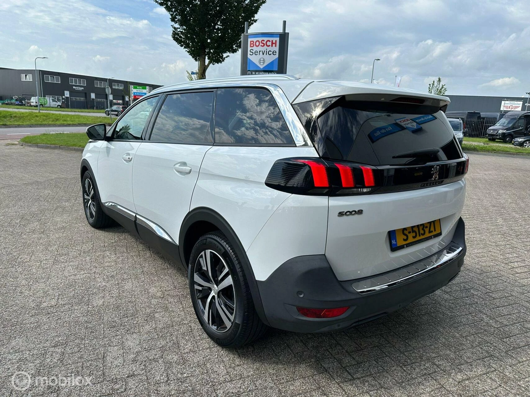 Hoofdafbeelding Peugeot 5008
