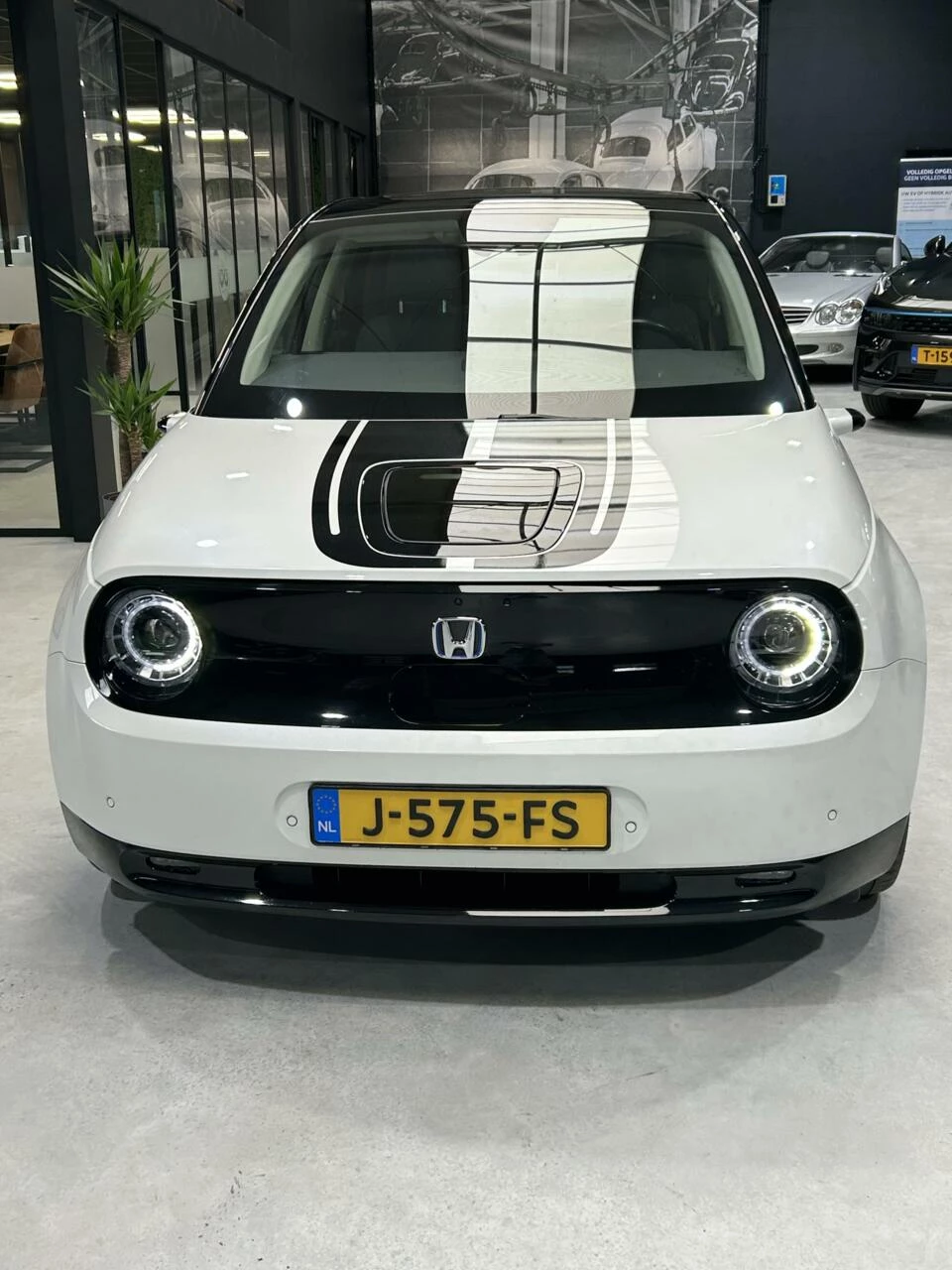 Hoofdafbeelding Honda e
