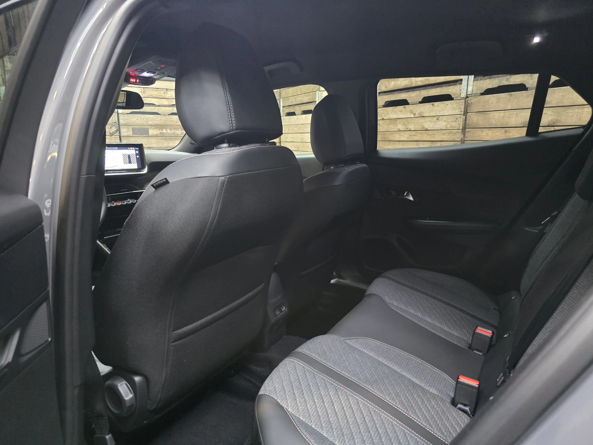 Hoofdafbeelding Peugeot e-2008