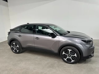 Hoofdafbeelding Citroën C4 Citroën C4 1.2 Hybrid, camera,PDC,Navigatie,18 inch,Nieuw Model