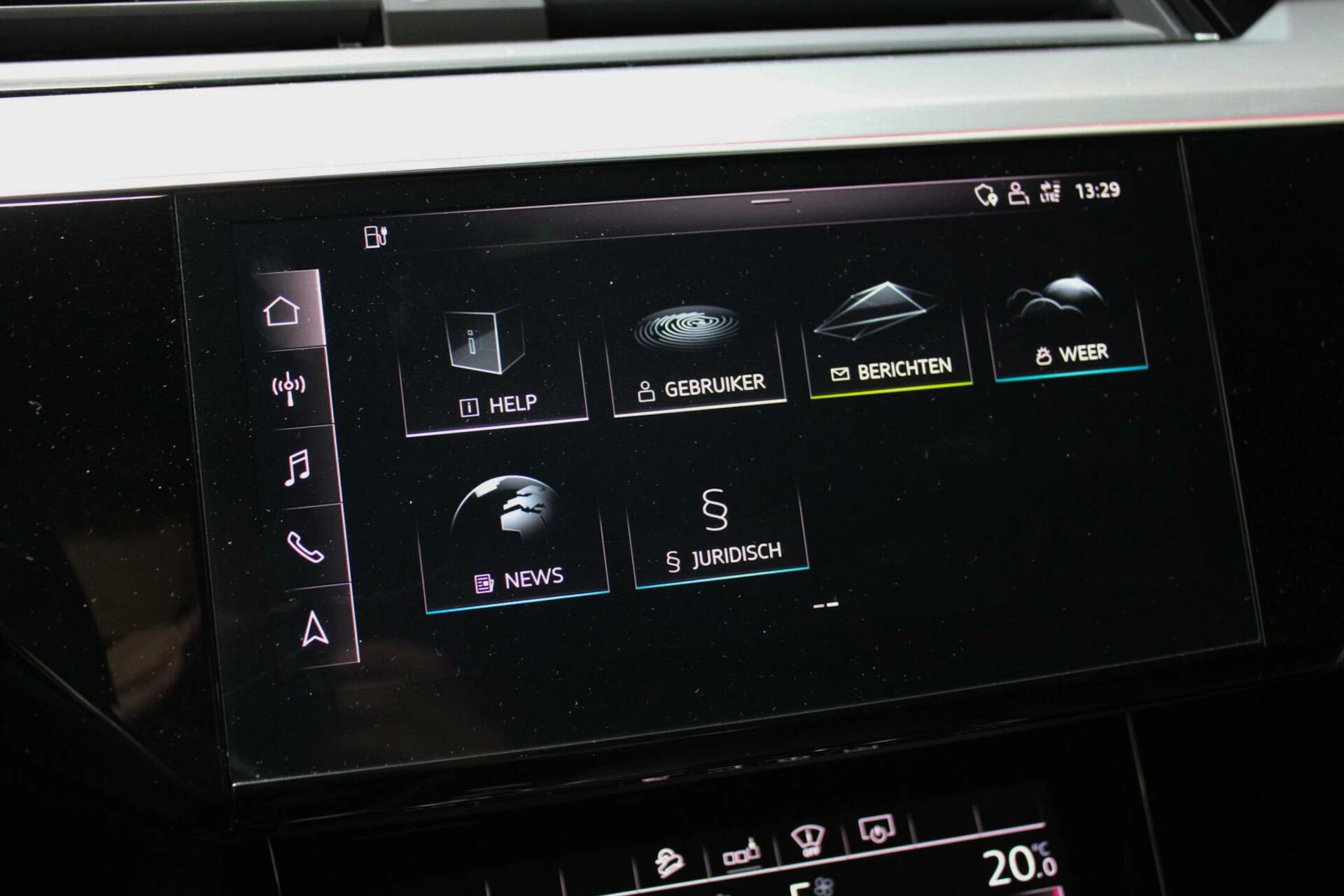 Hoofdafbeelding Audi e-tron
