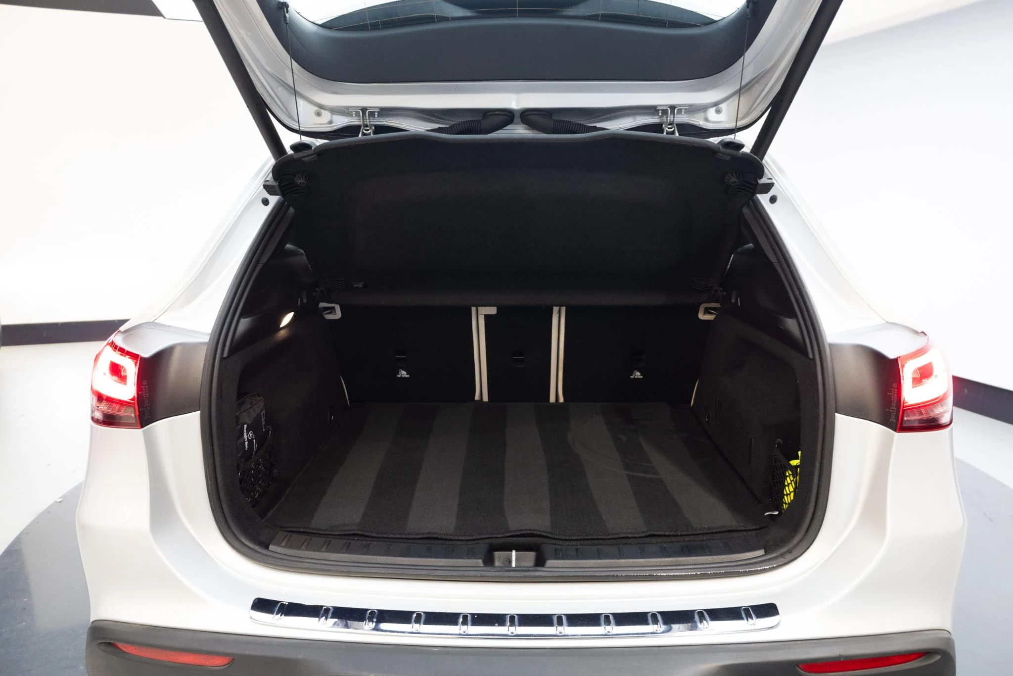 Hoofdafbeelding Mercedes-Benz EQA