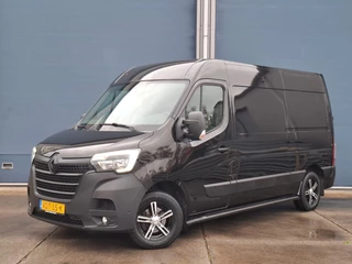 Renault Master T35 2.3 dCi 180 L2H2 Energy AIRCO / CRUISE CONTROLE / CAMERA / NAVI / TREKHAAK / 3 ZITS