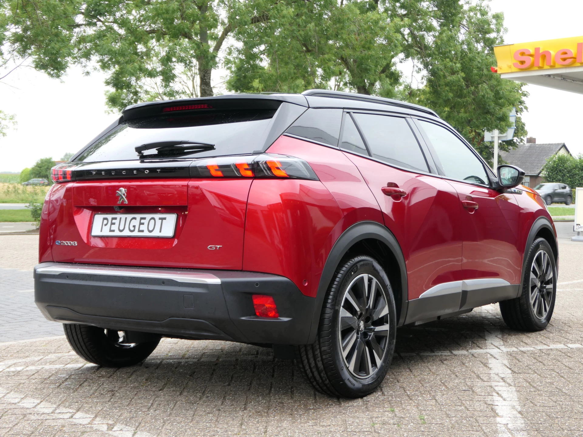 Hoofdafbeelding Peugeot e-2008