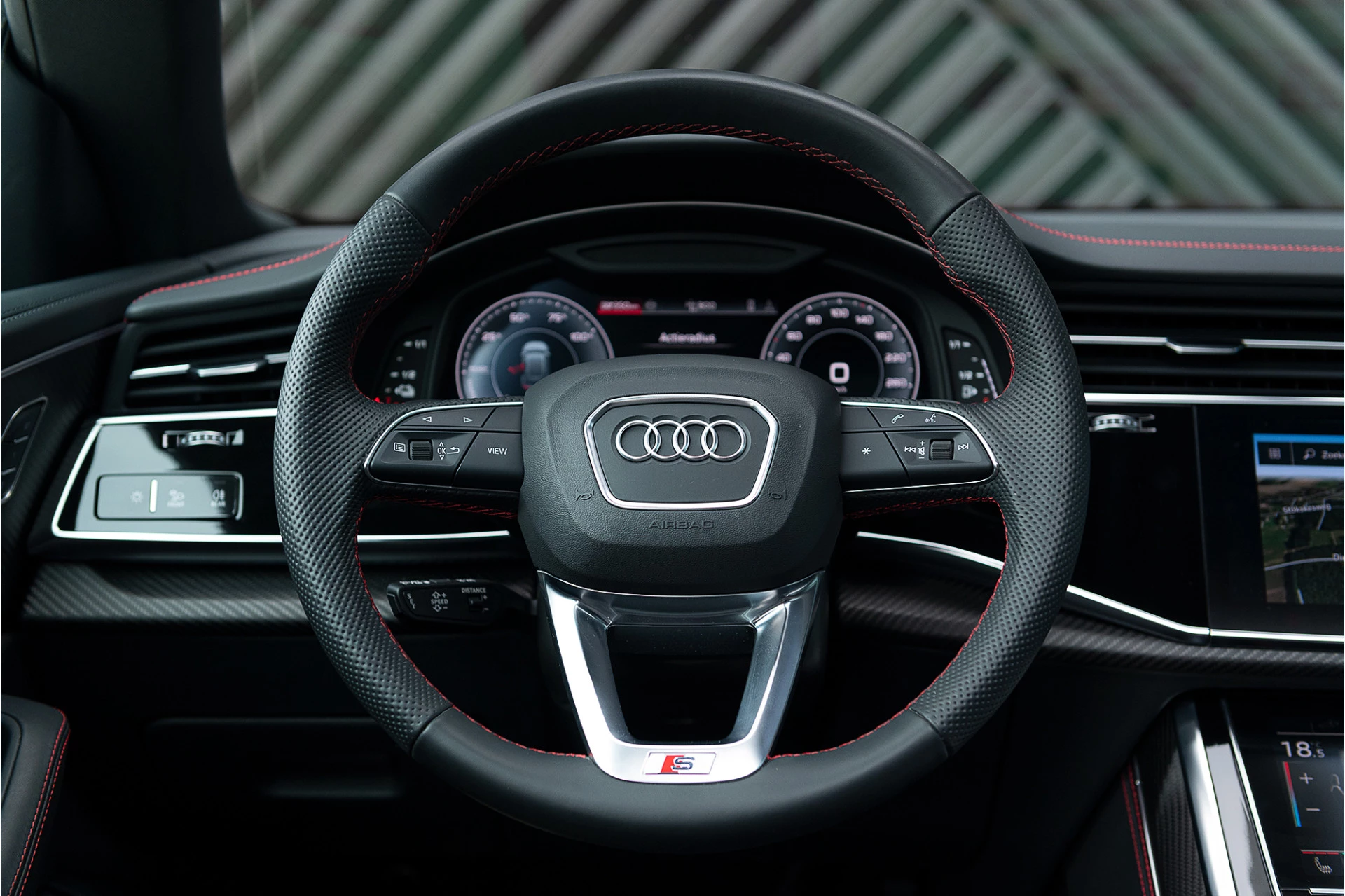 Hoofdafbeelding Audi Q8