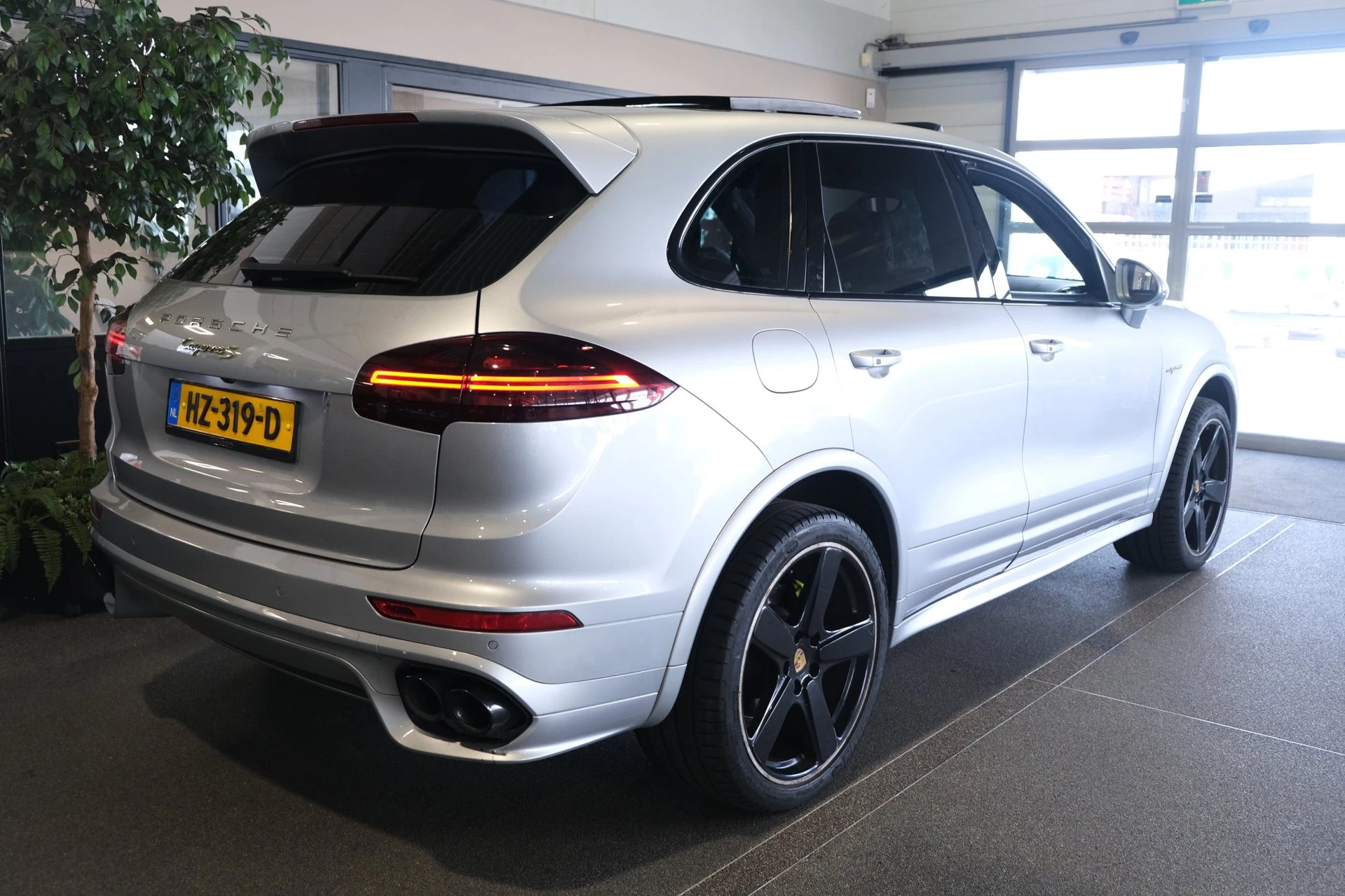 Hoofdafbeelding Porsche Cayenne