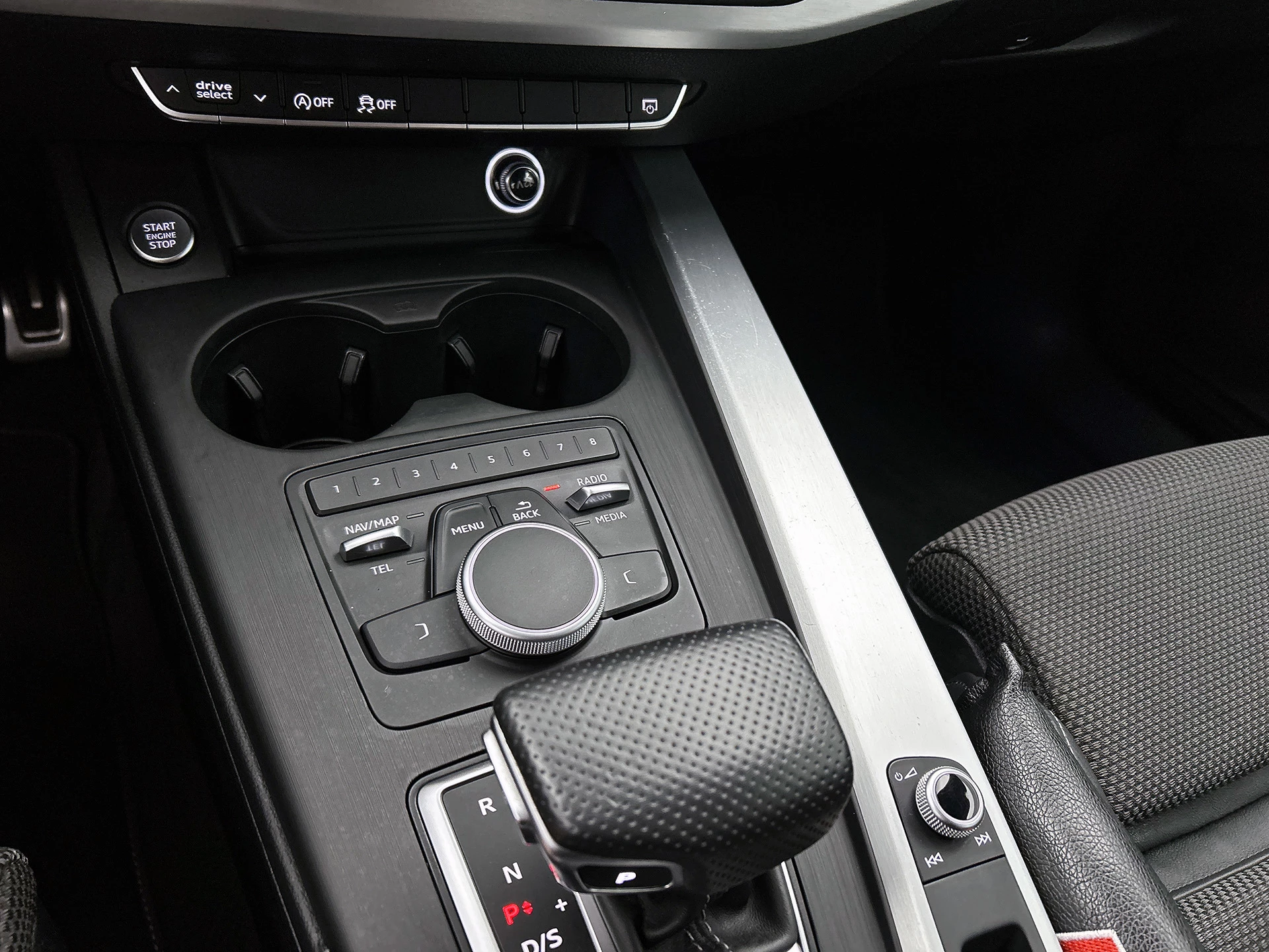 Hoofdafbeelding Audi A4