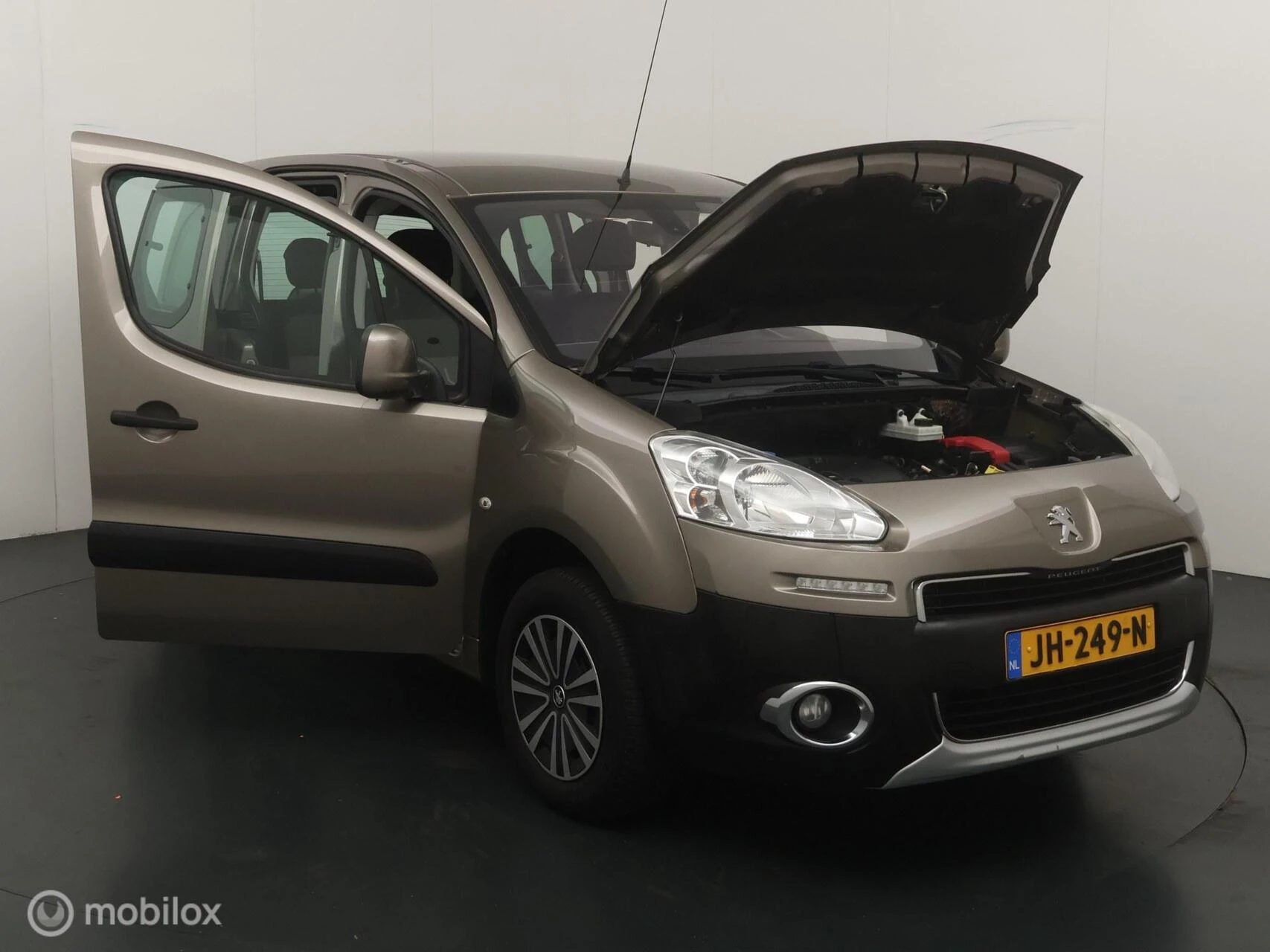 Hoofdafbeelding Peugeot Partner