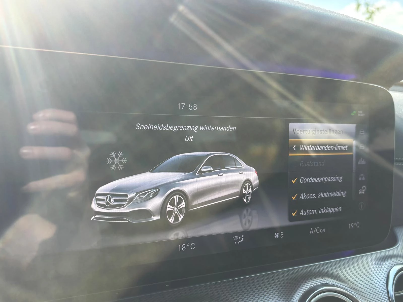 Hoofdafbeelding Mercedes-Benz E-Klasse