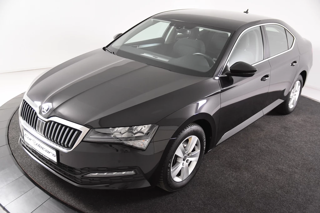 Hoofdafbeelding Škoda Superb
