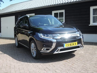 Hoofdafbeelding Mitsubishi Outlander Mitsubishi Outlander 2.4 PHEV INTENSE+