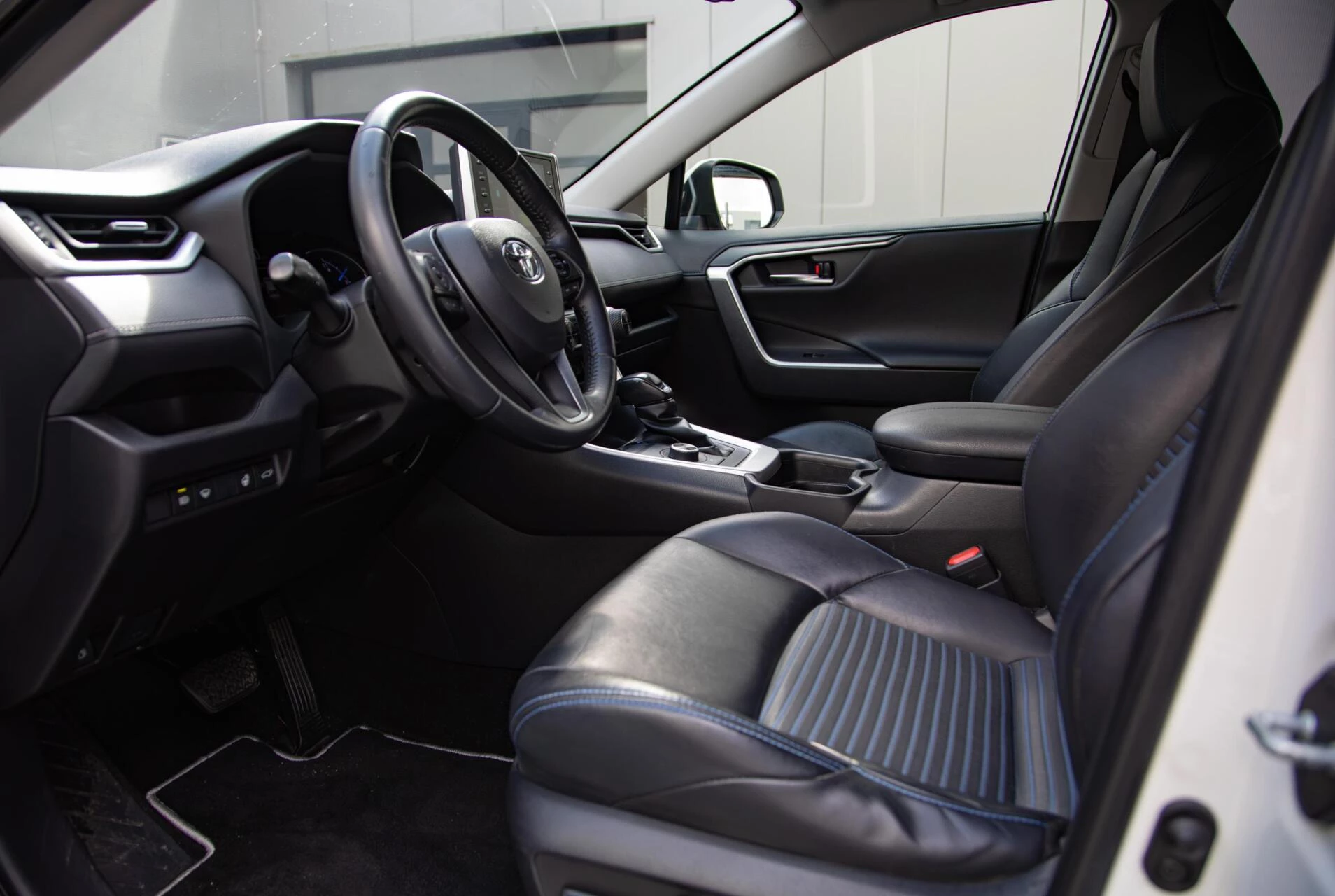 Hoofdafbeelding Toyota RAV4