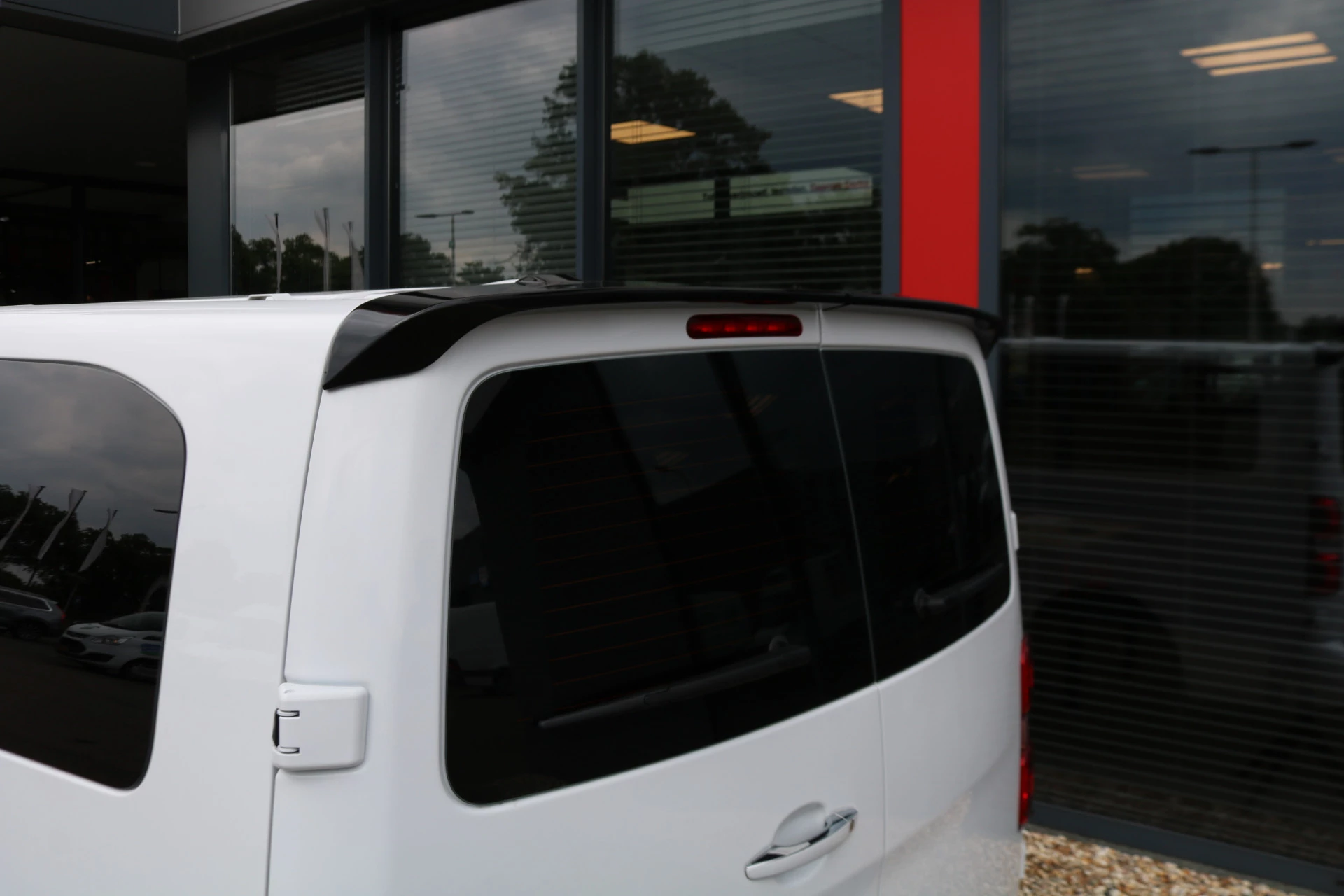 Hoofdafbeelding Peugeot e-Expert