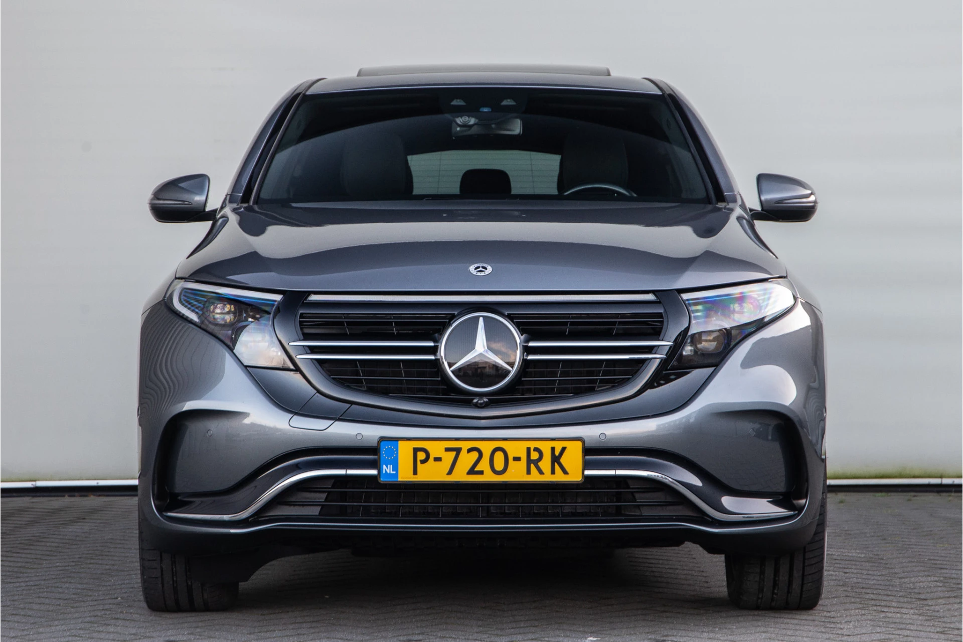 Hoofdafbeelding Mercedes-Benz EQC