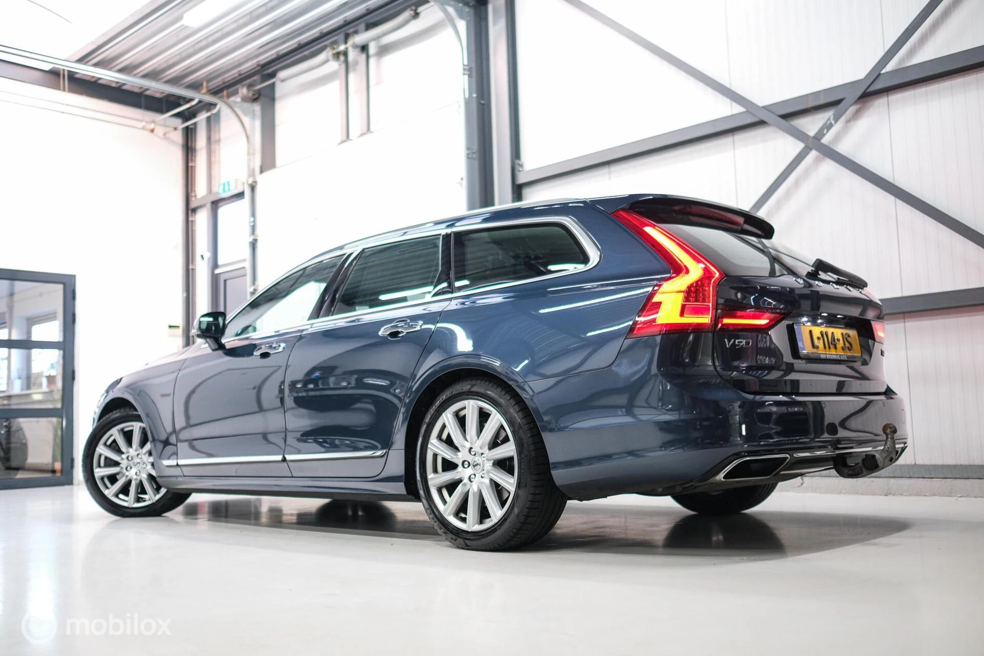 Hoofdafbeelding Volvo V90