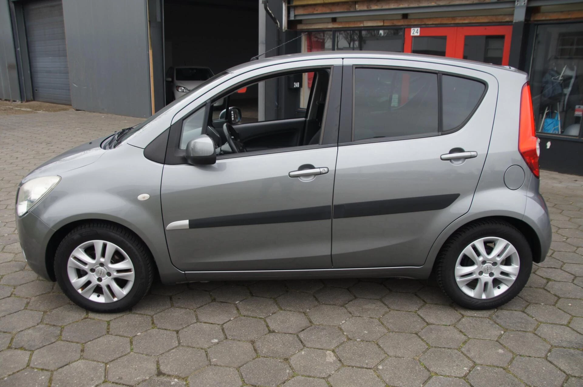 Hoofdafbeelding Opel Agila