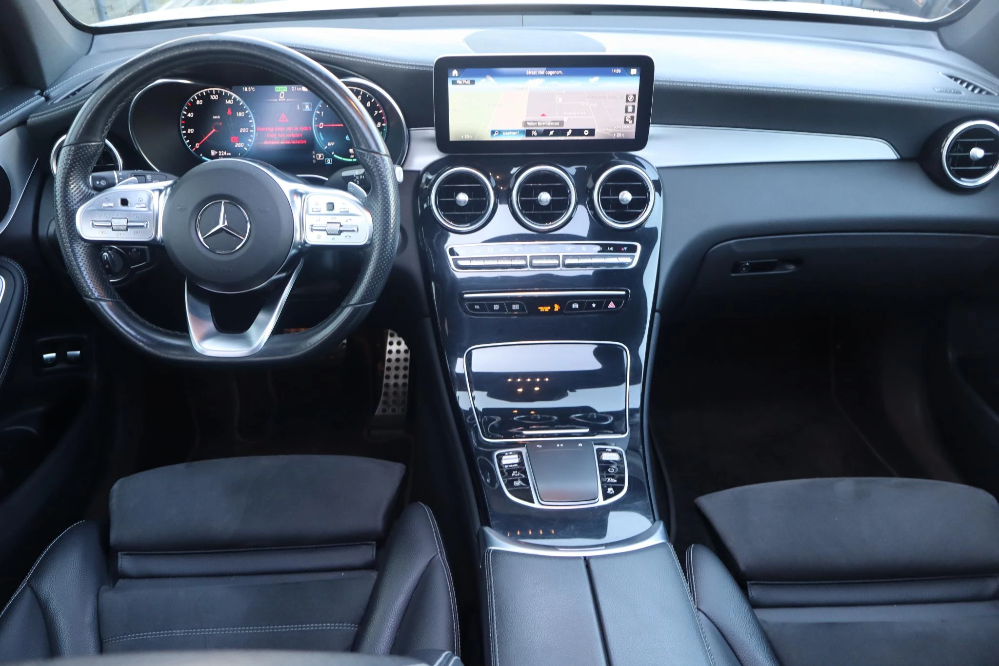 Hoofdafbeelding Mercedes-Benz GLC