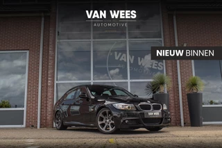 BMW 3-serie 318i Business Line M-sport | M-pakket | NL auto | Facelift | Xenon | Cruise control | Navigatie Professional | Bluetooth | Climate control | M-sport stuur | Sportstoelen | PDC | 18 inch