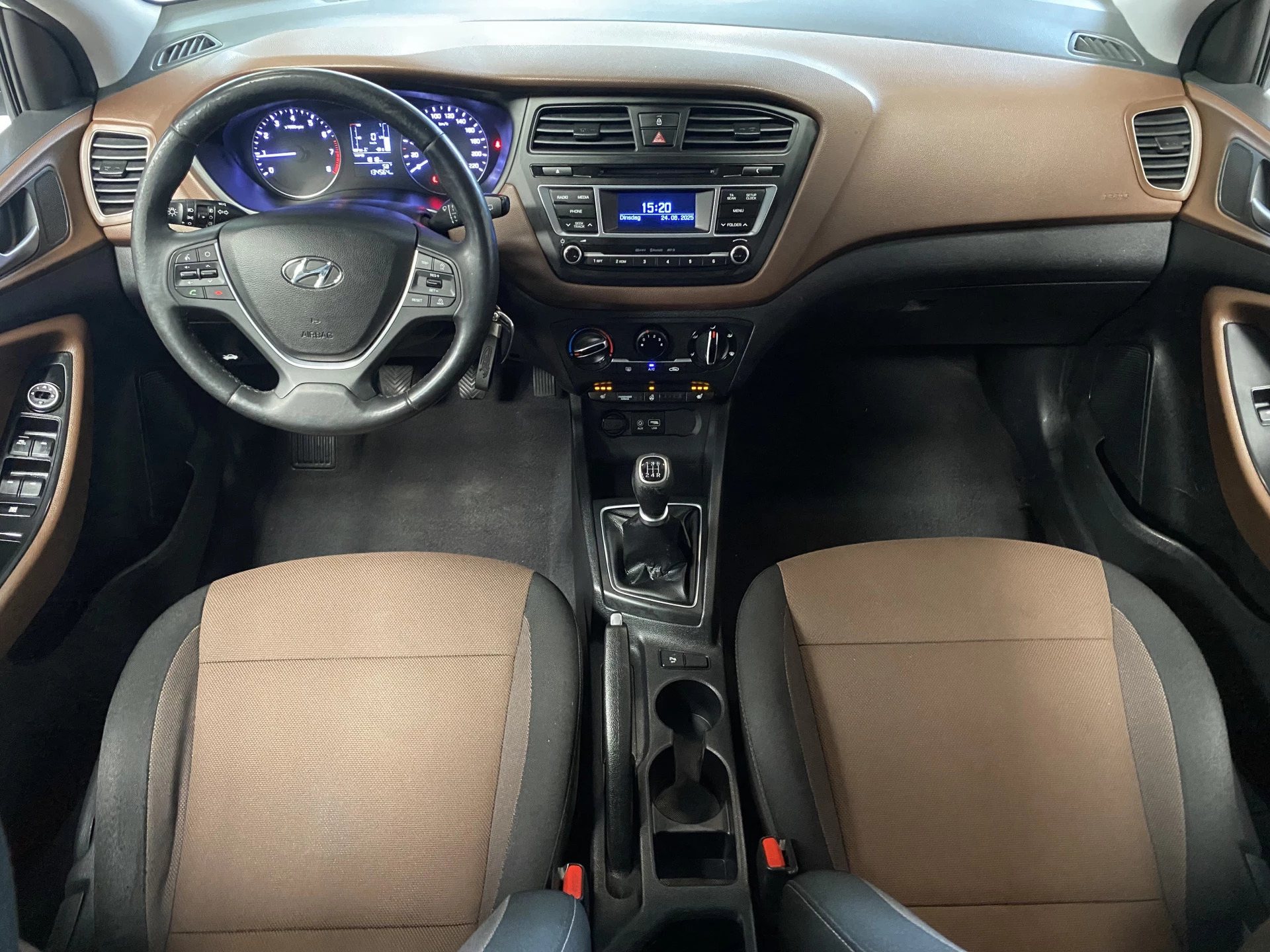 Hoofdafbeelding Hyundai i20