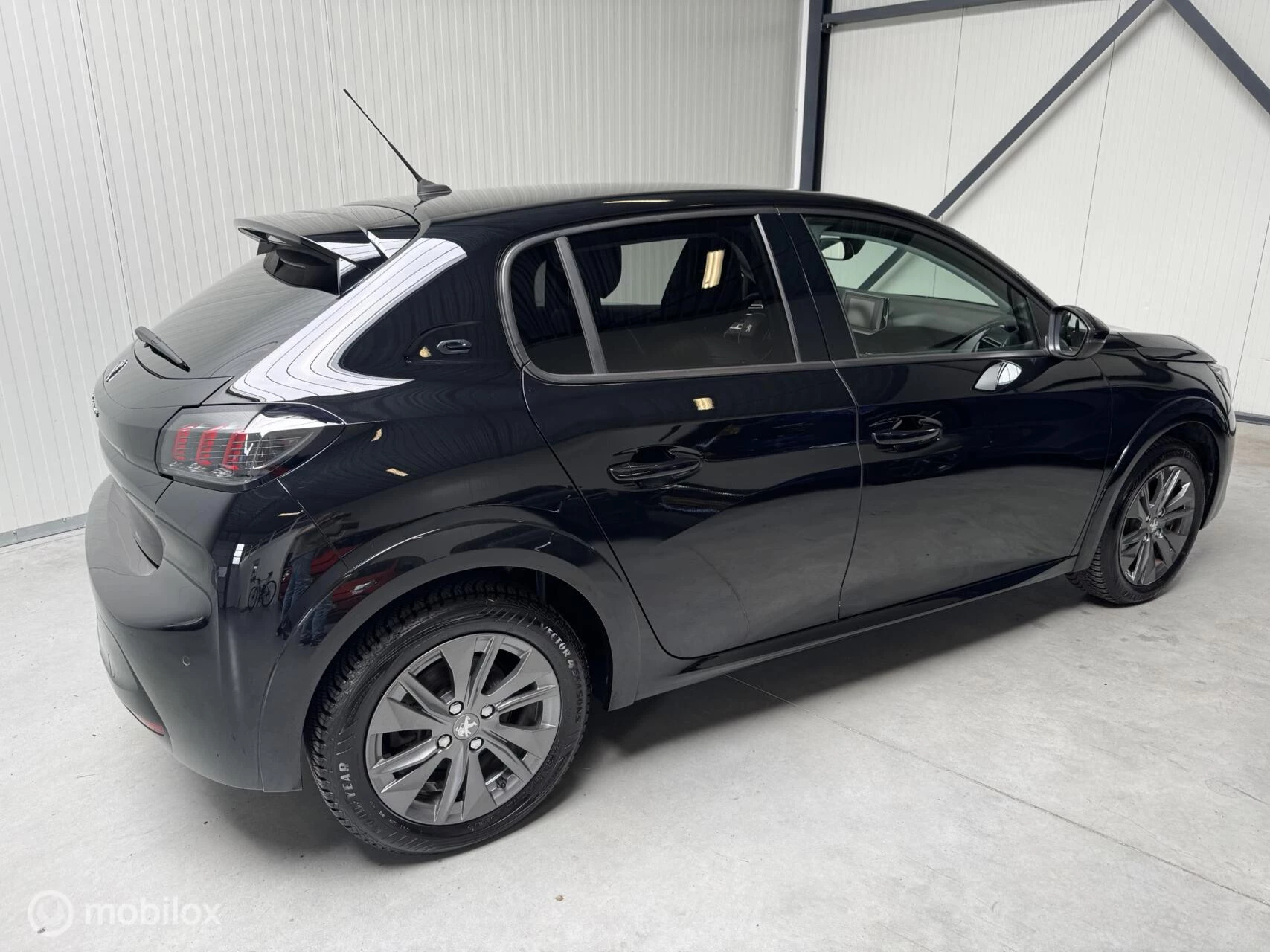 Hoofdafbeelding Peugeot e-208
