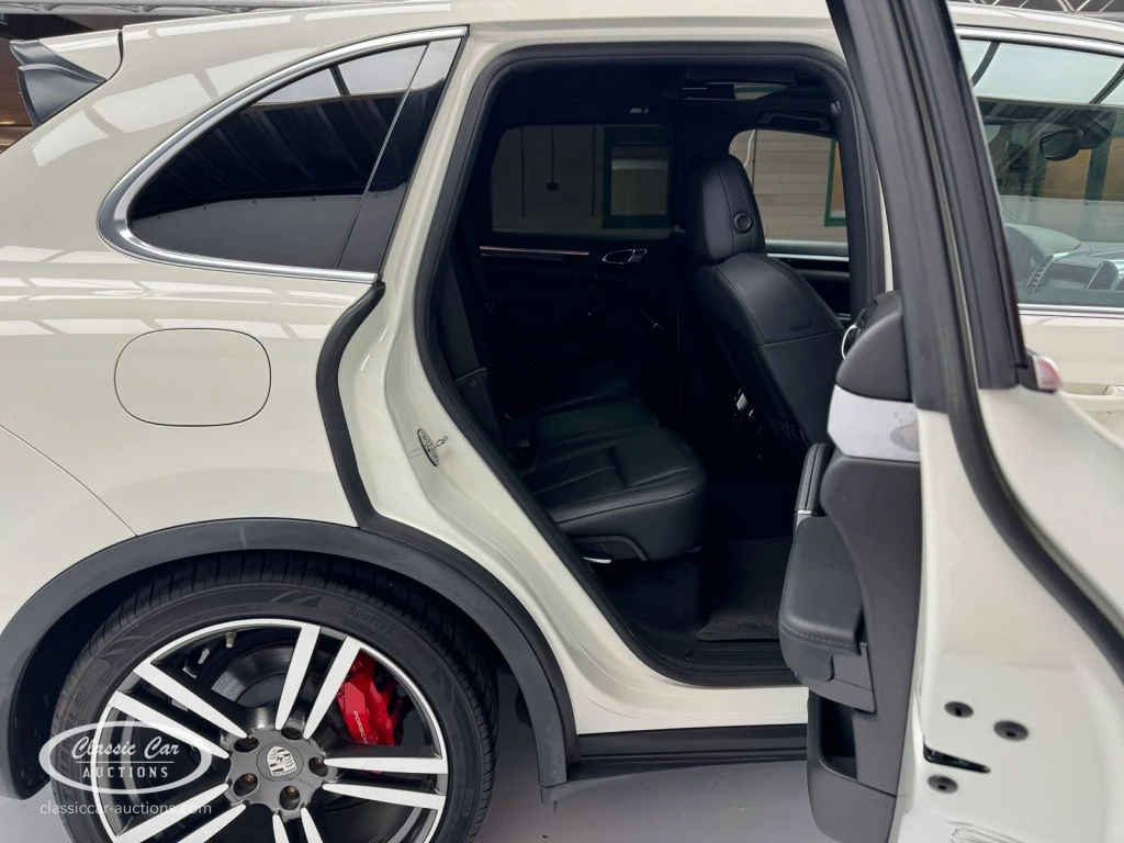 Hoofdafbeelding Porsche Cayenne