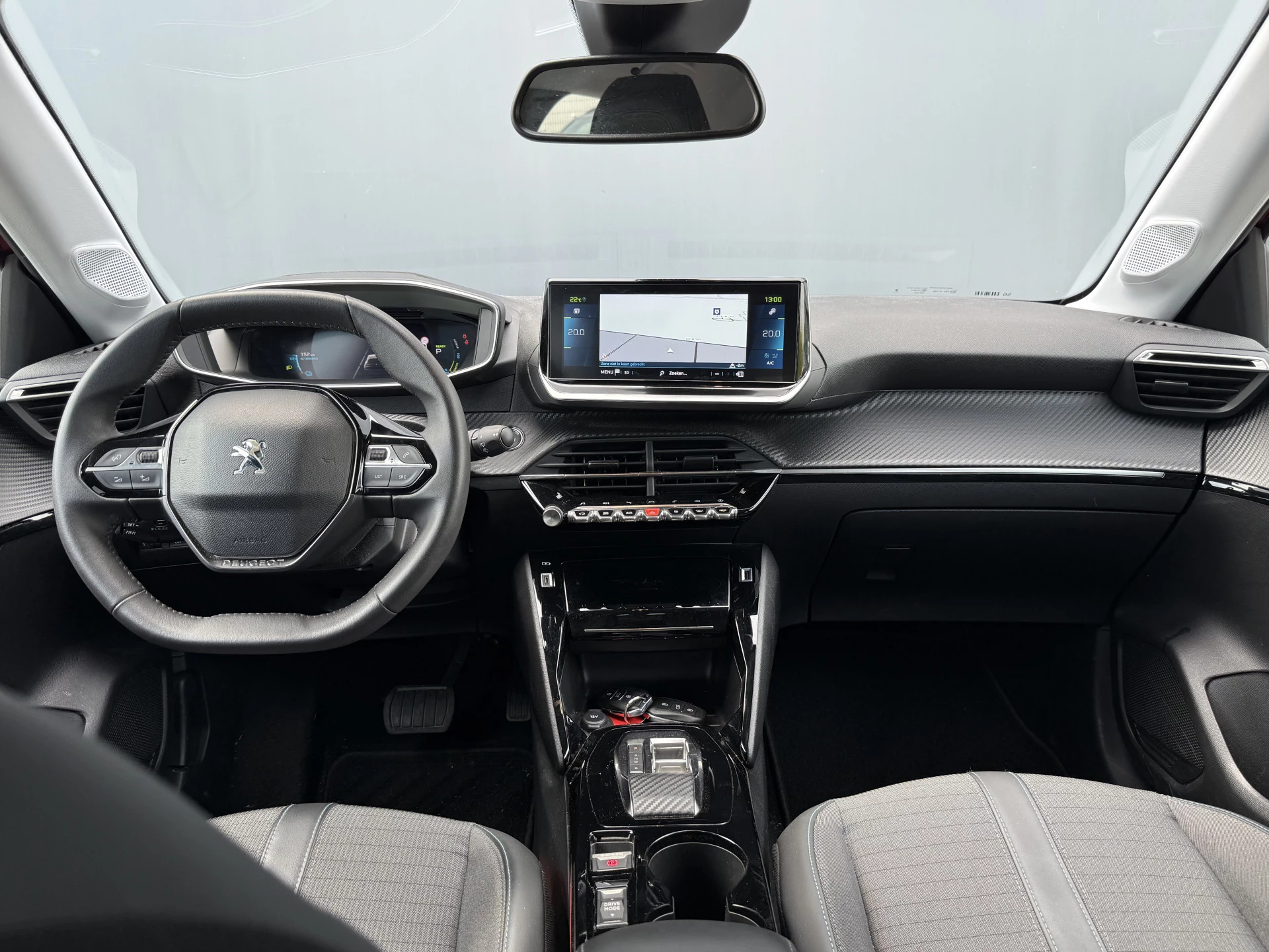 Hoofdafbeelding Peugeot e-208