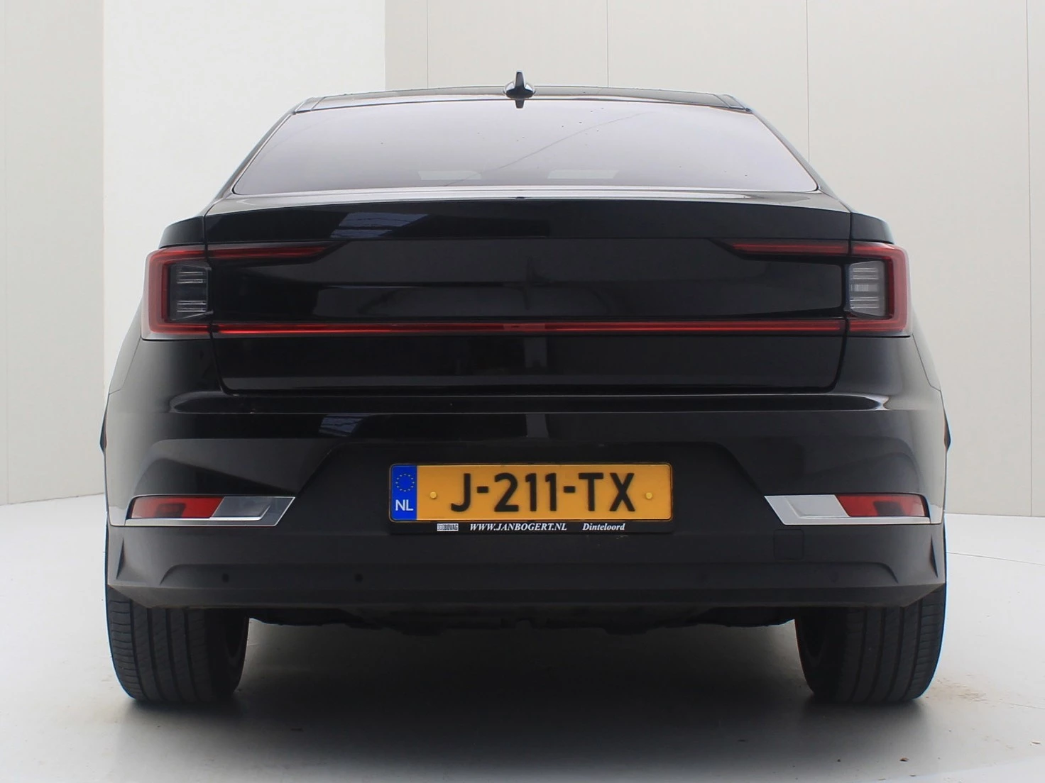 Hoofdafbeelding Polestar 2