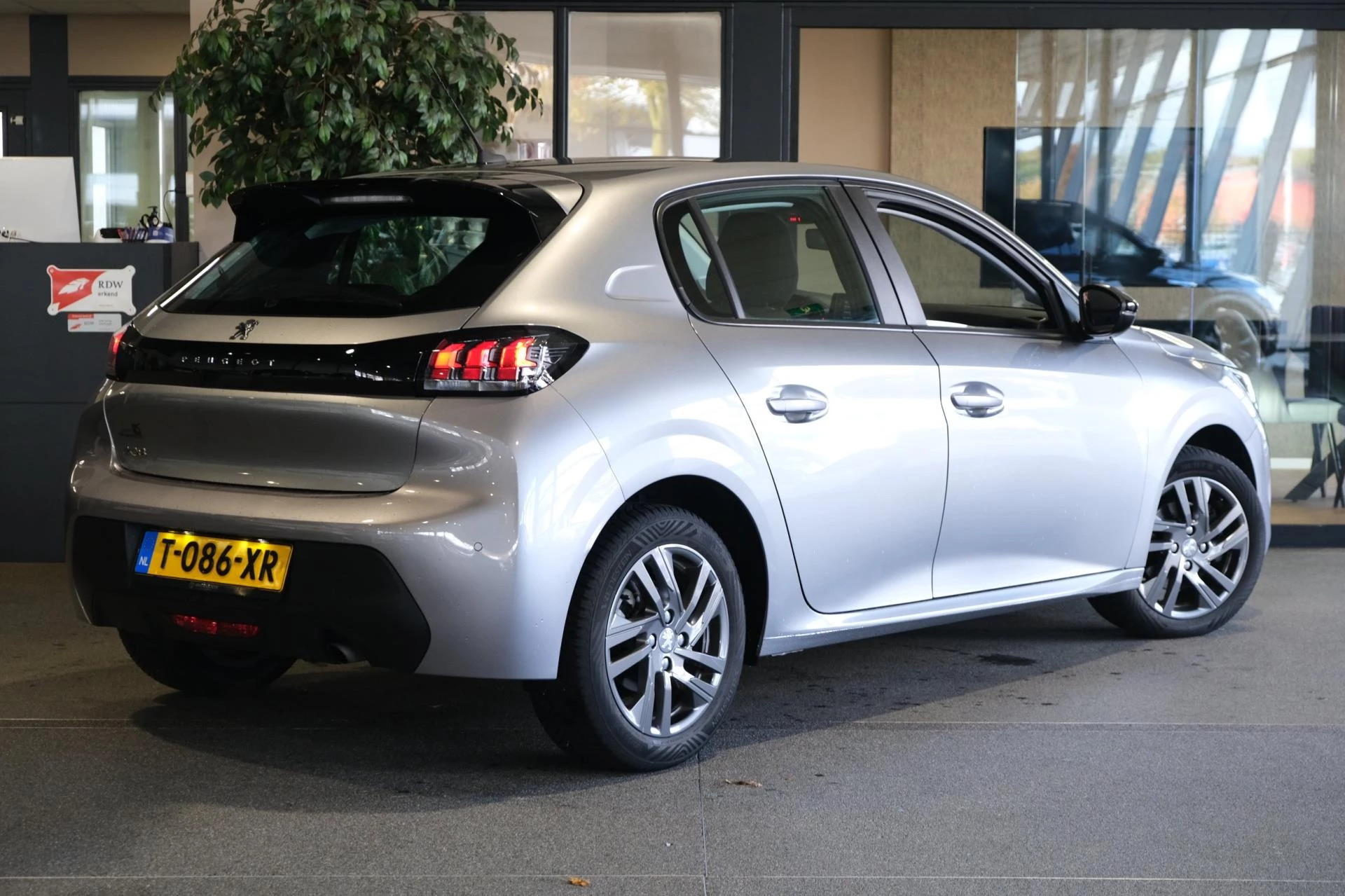 Hoofdafbeelding Peugeot 208