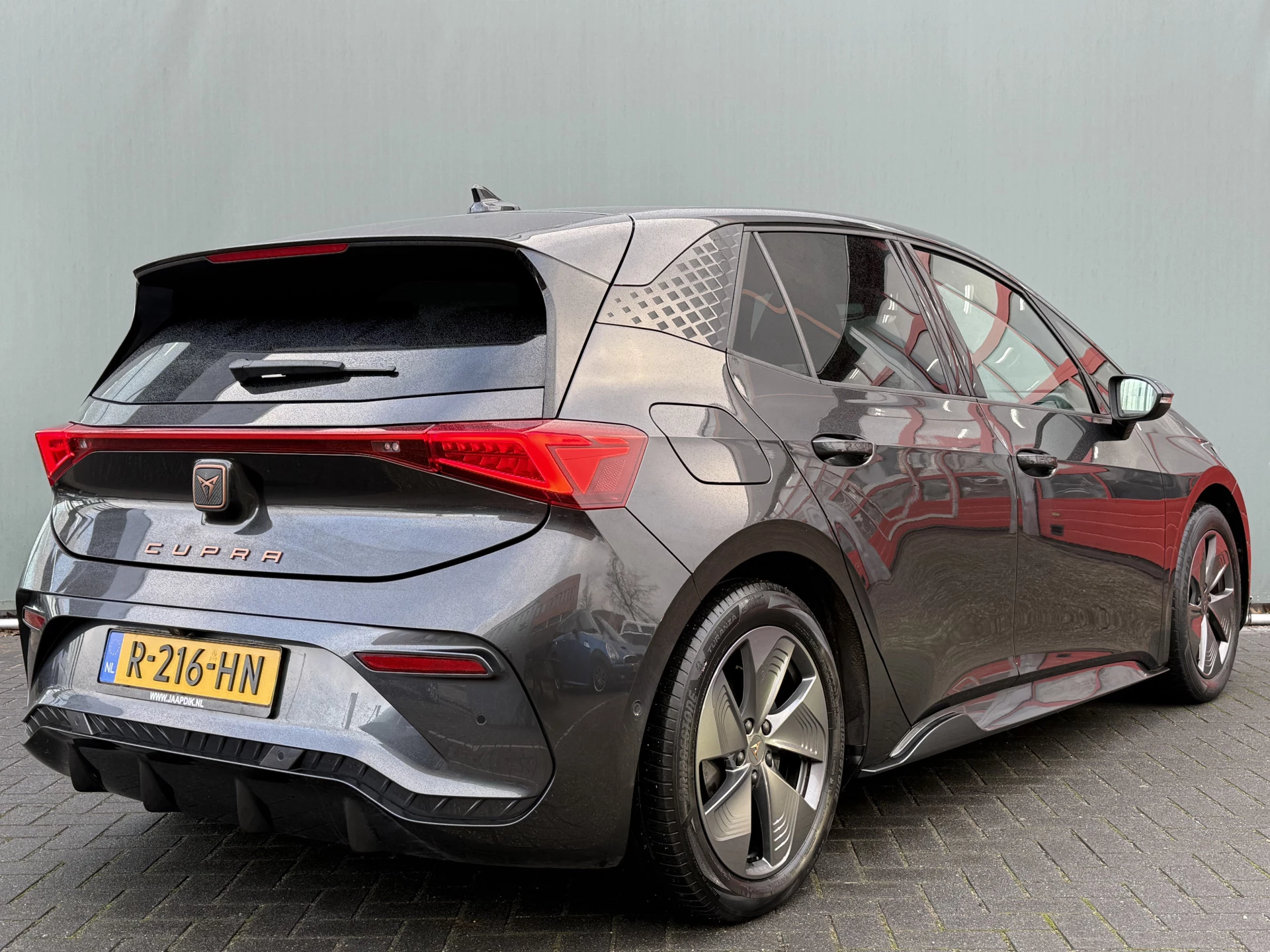 Hoofdafbeelding CUPRA Born