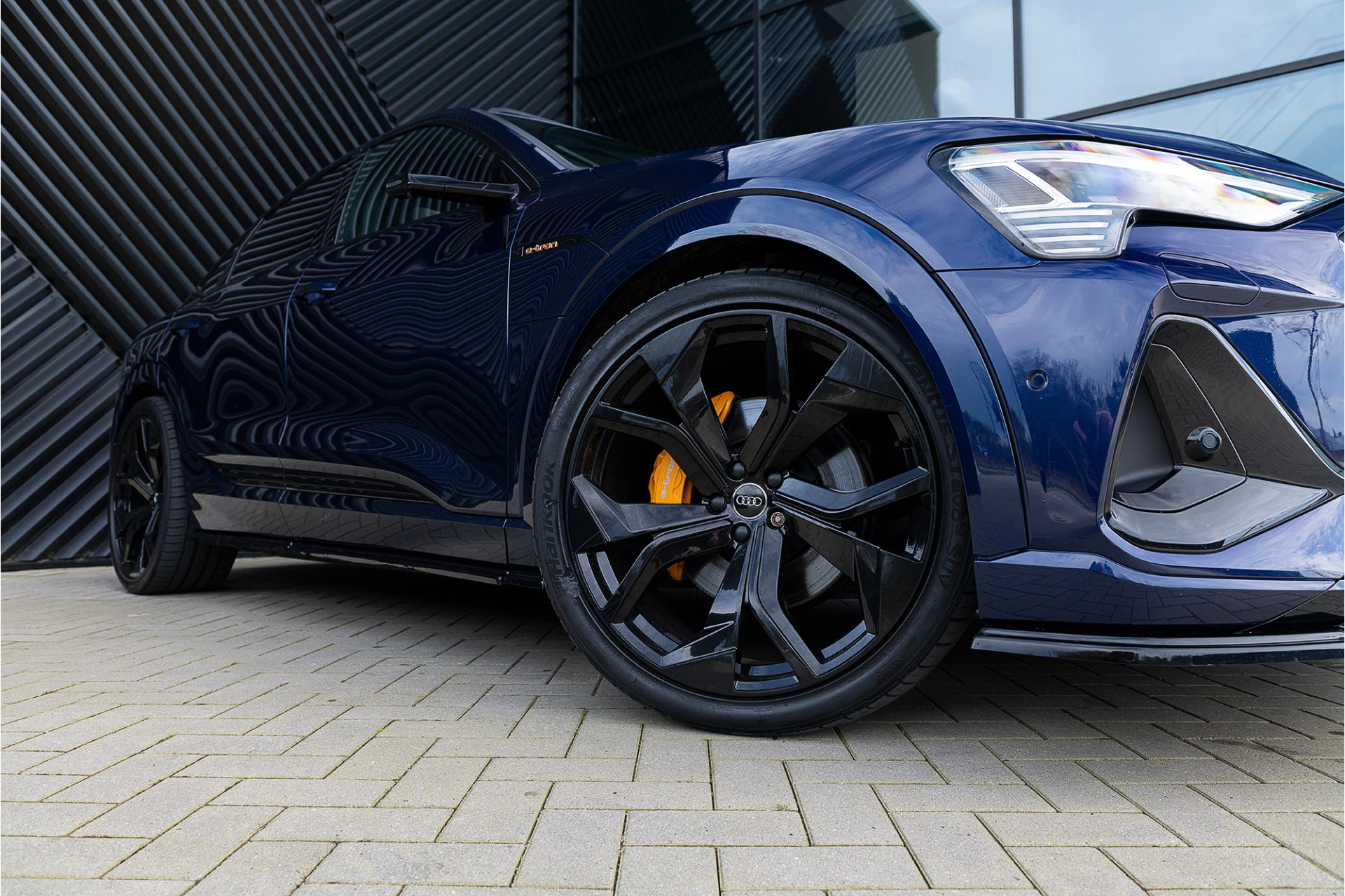 Hoofdafbeelding Audi e-tron