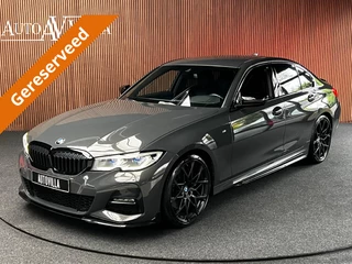 BMW 3 Serie 320i M-sport Head Up Leer Navi PDC Virtual 20'' LM velgen Climate voor en achter Matrix