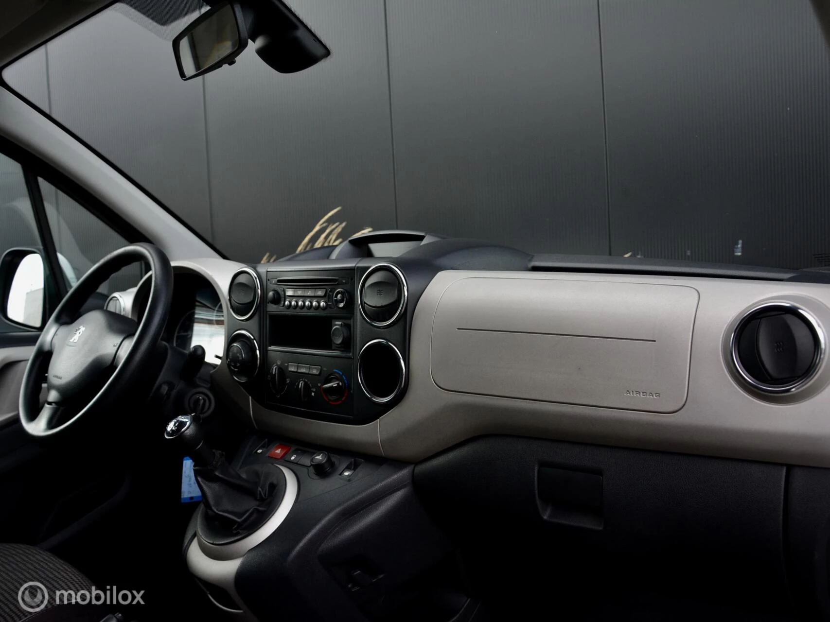 Hoofdafbeelding Peugeot Partner