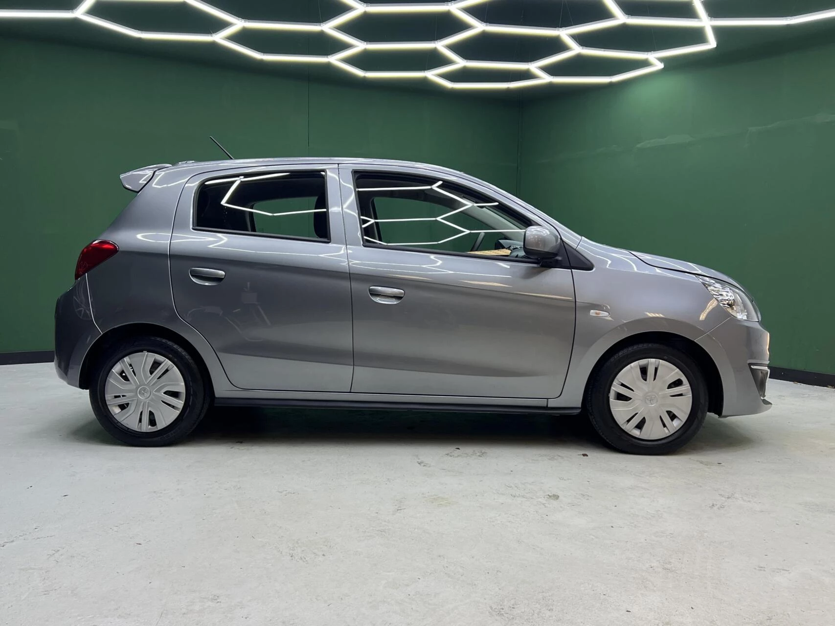 Hoofdafbeelding Mitsubishi Space Star