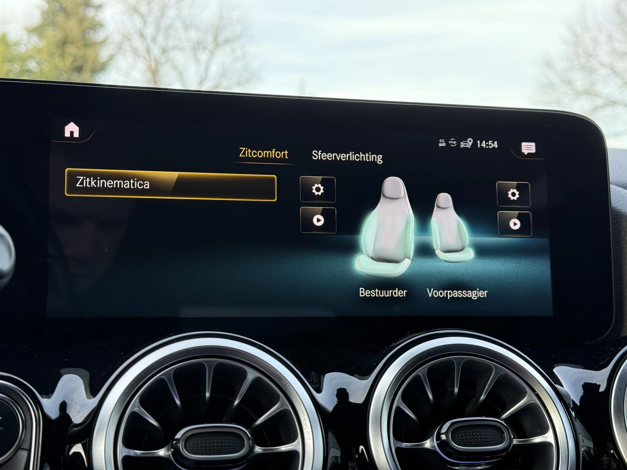 Hoofdafbeelding Mercedes-Benz EQA